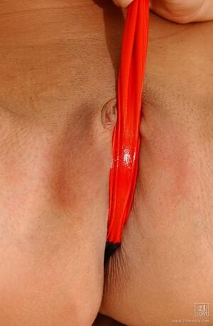 Original 834 px/ 1280 px