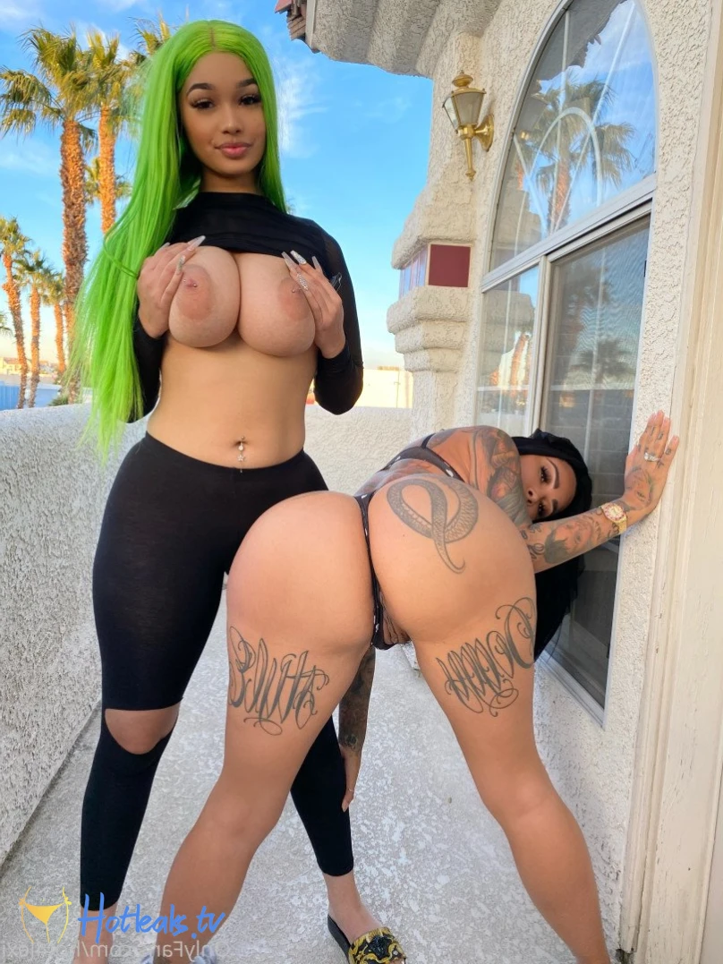 Original 808 px/ 1077 px