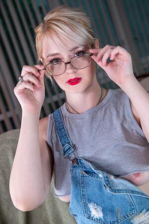 Original 2000 px/ 3000 px