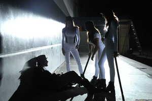 Original 2499 px/ 1663 px