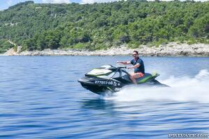 Original 1600 px/ 1067 px