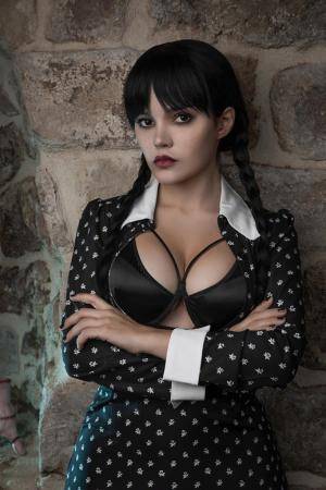 Original 682 px/ 1024 px