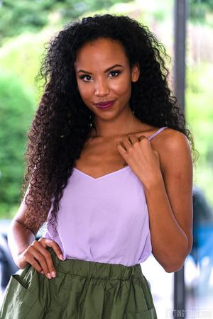 #FittingRoom Romy Indy