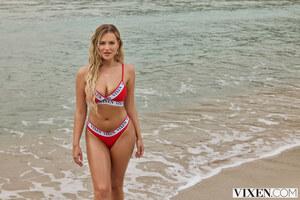 Original 2999 px/ 2000 px