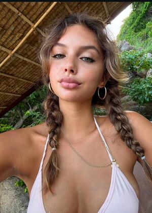 Original 1047 px/ 1465 px