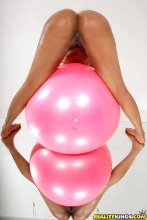 Original 2560 px/ 3840 px