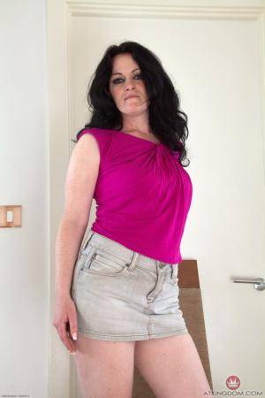 Original 682 px/ 1024 px