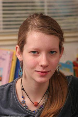 Original 682 px/ 1024 px