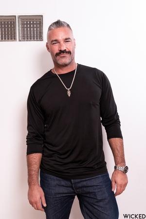 Original 1280 px/ 1920 px