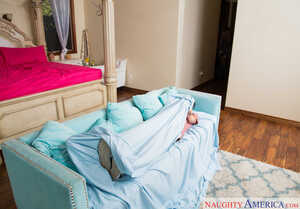 Original 2402 px/ 1670 px