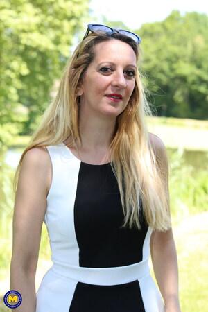 Original 1706 px/ 2560 px