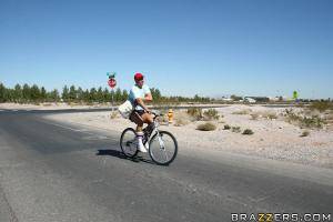 Original 900 px/ 600 px