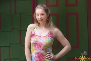 Original 980 px/ 653 px