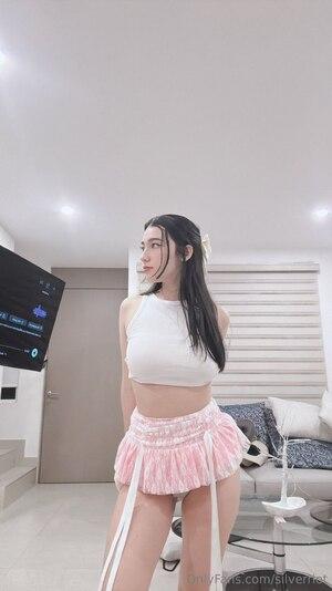 Original 719 px/ 1280 px