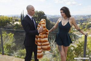 Original 2999 px/ 2000 px