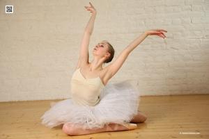 Original 4500 px/ 3000 px