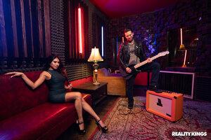 Original 3000 px/ 2000 px