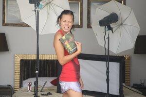 Original 2048 px/ 1365 px