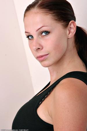 Original 682 px/ 1024 px