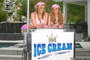 Original 900 px/ 600 px