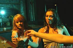 Original 900 px/ 599 px