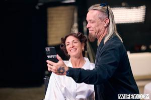 Original 2999 px/ 2000 px