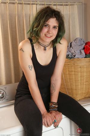 Original 2000 px/ 3000 px