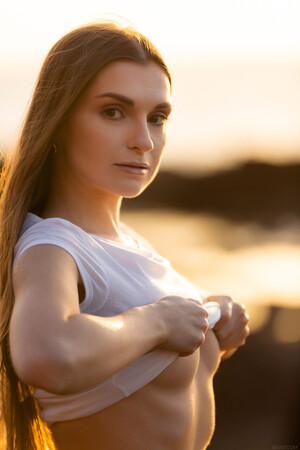 Original 853 px/ 1280 px