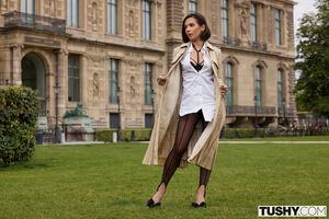 Original 2999 px/ 2000 px