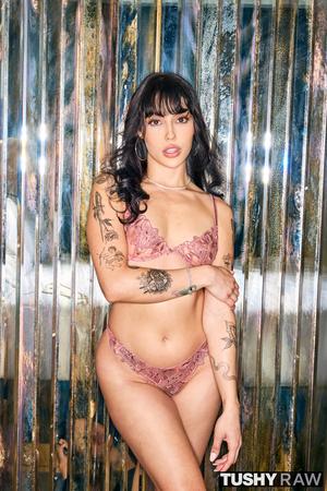 Original 2000 px/ 2999 px