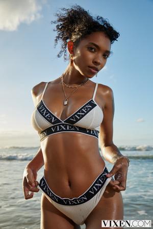 Original 2000 px/ 3000 px