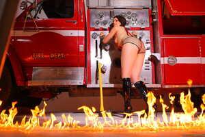 Original 2495 px/ 1663 px