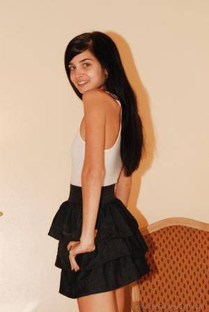 Original 857 px/ 1280 px