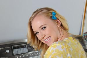 Original 3000 px/ 1996 px