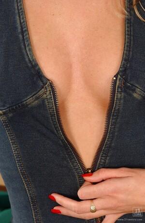 Original 834 px/ 1280 px