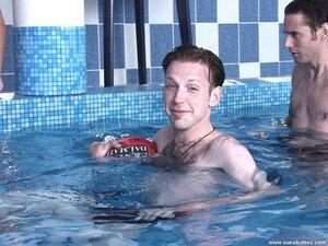 Original 1024 px/ 768 px