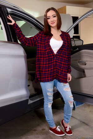 Gina Valentina, Lily Jordan-Fixer Upper Daughter Stuffer-Brazzers