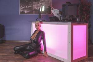 Original 2495 px/ 1663 px