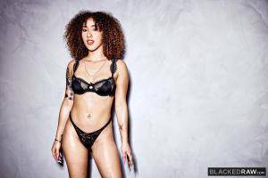 Original 2999 px/ 2000 px