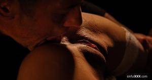 Original 5000 px/ 2637 px