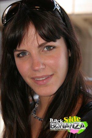 Original 1067 px/ 1600 px