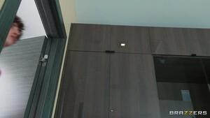 Original 1422 px/ 800 px