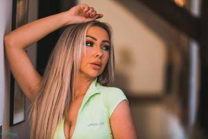 Original 4500 px/ 3000 px