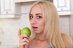 Original 3600 px/ 2400 px