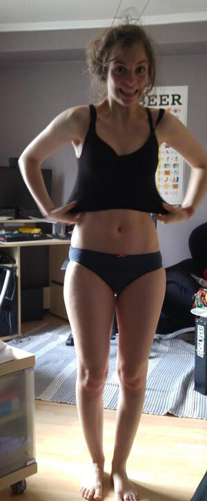 Original 838 px/ 2028 px