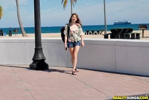 Original 900 px/ 603 px