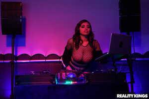 Original 1902 px/ 1269 px