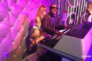 Original 3000 px/ 2000 px