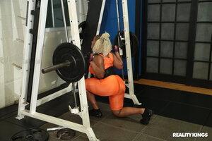 Original 3000 px/ 2000 px