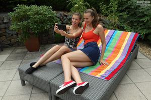 Original 1600 px/ 1067 px